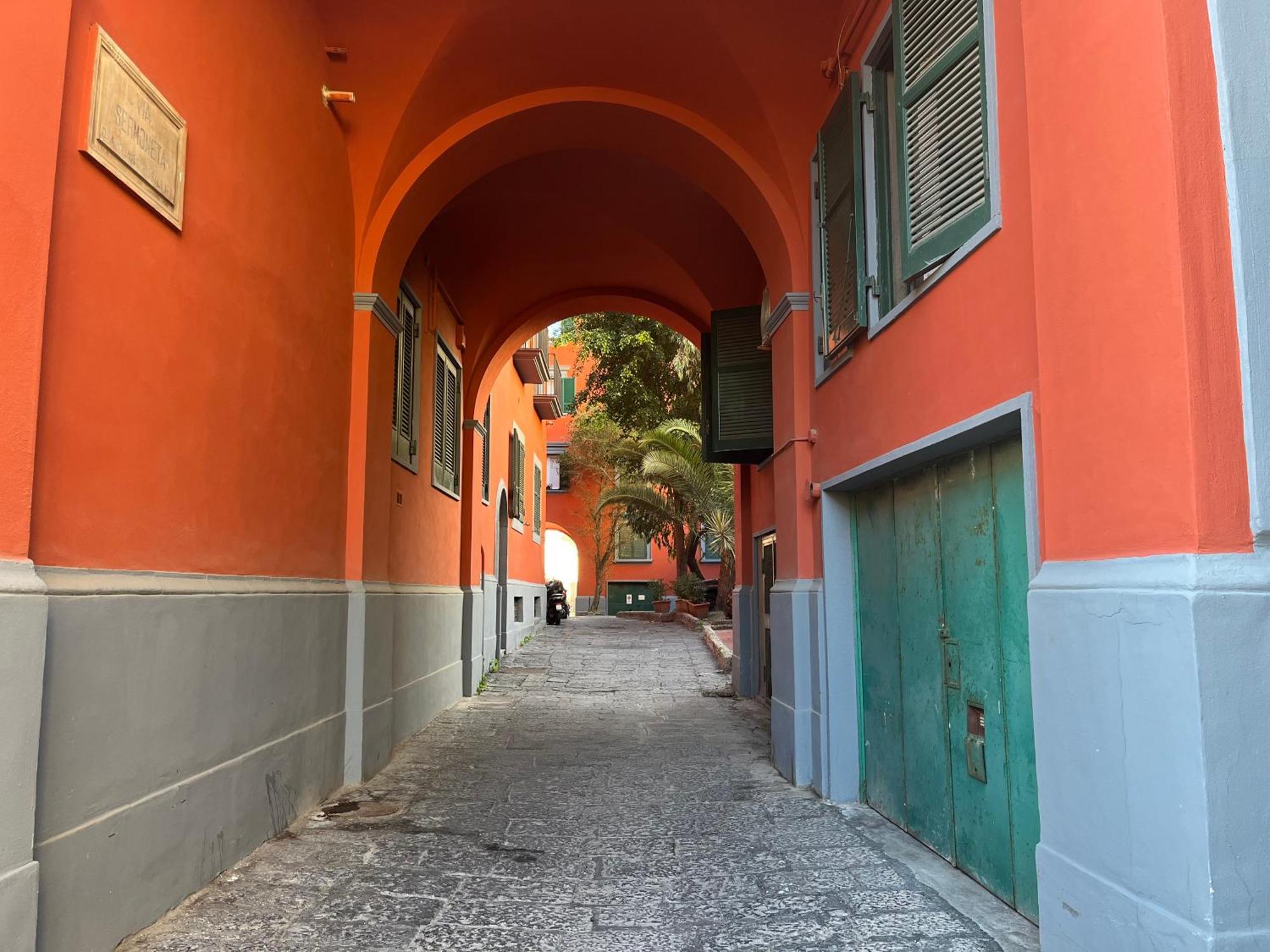 La Casetta Con La Spiaggia Naples Exterior photo